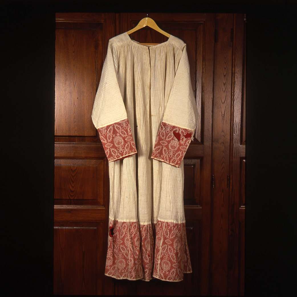 camice - manifattura italiana (sec. XVIII)