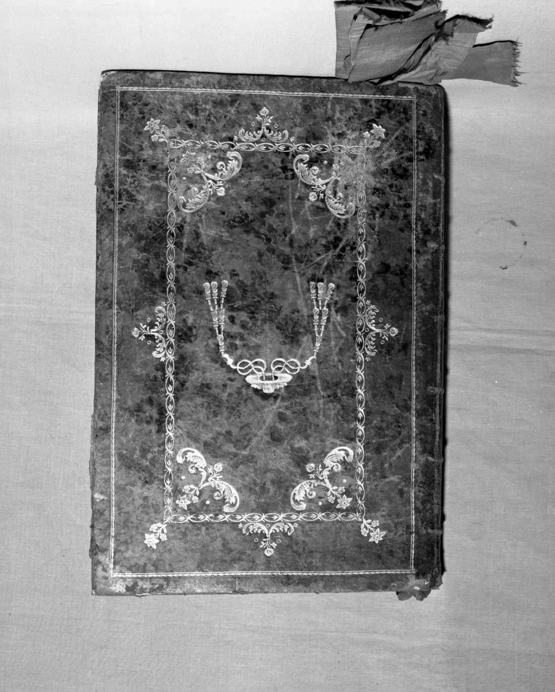coperta di libro liturgico - bottega italiana (sec. XVIII)