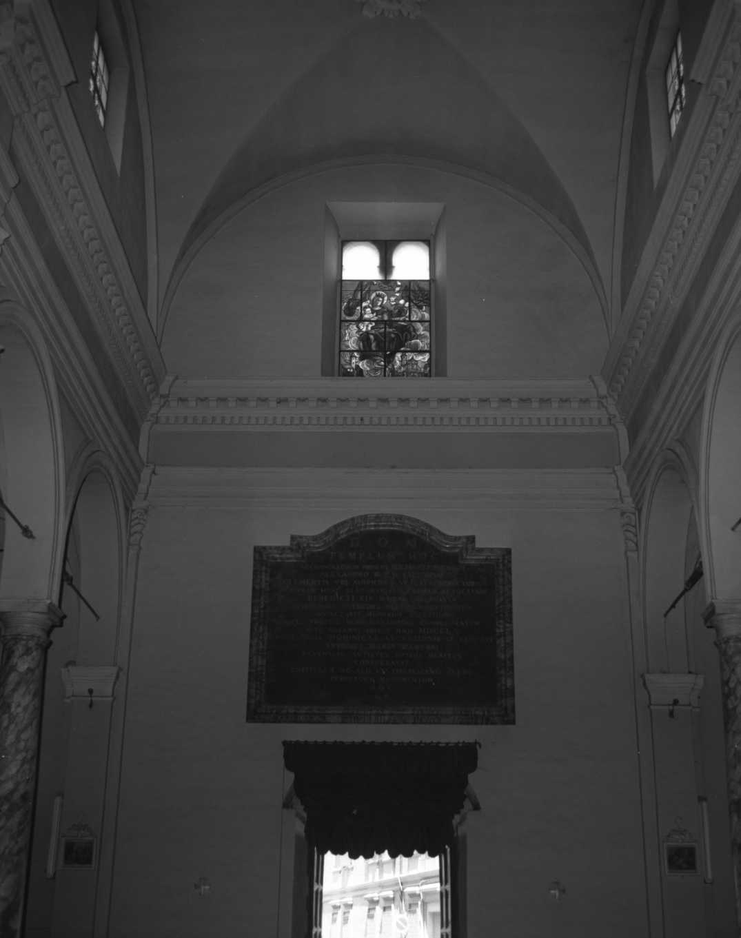 La Madonna del Popolo, Madonna con Bambino (vetrata) - bottega italiana (fine/inizio secc. XIX/ XX)