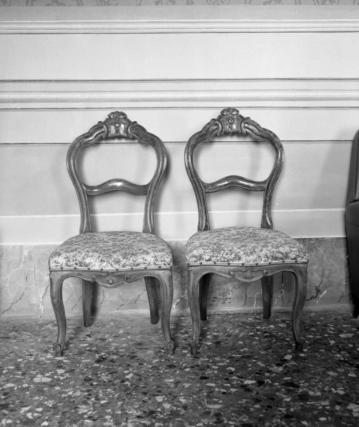 sedia, coppia - bottega romagnola (fine/inizio secc. XIX/ XX)