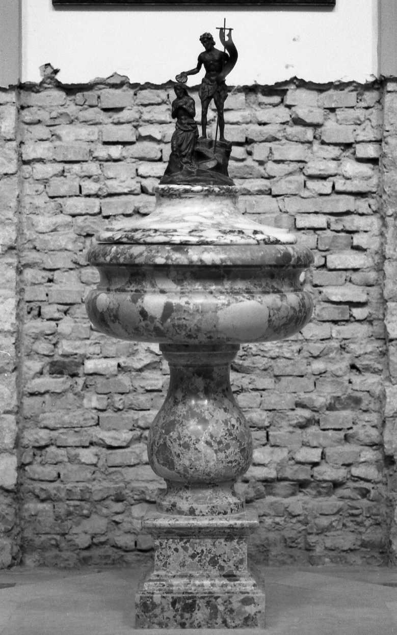 fonte battesimale - a fusto - bottega romagnola (sec. XVIII)
