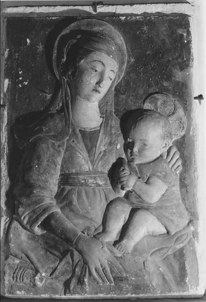 Madonna con Bambino (rilievo) - ambito tosco-romagnolo (sec. XVII)