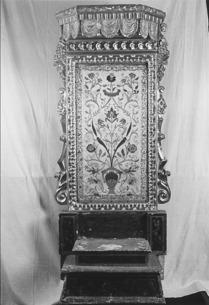 tronetto per esposizione eucaristica - a edicola - bottega romagnola (seconda metà sec. XIX)