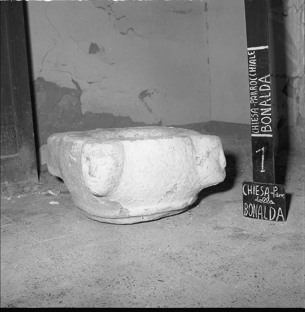 vasca di acquasantiera - bottega tosco-romagnola (secc. XI/ XII)