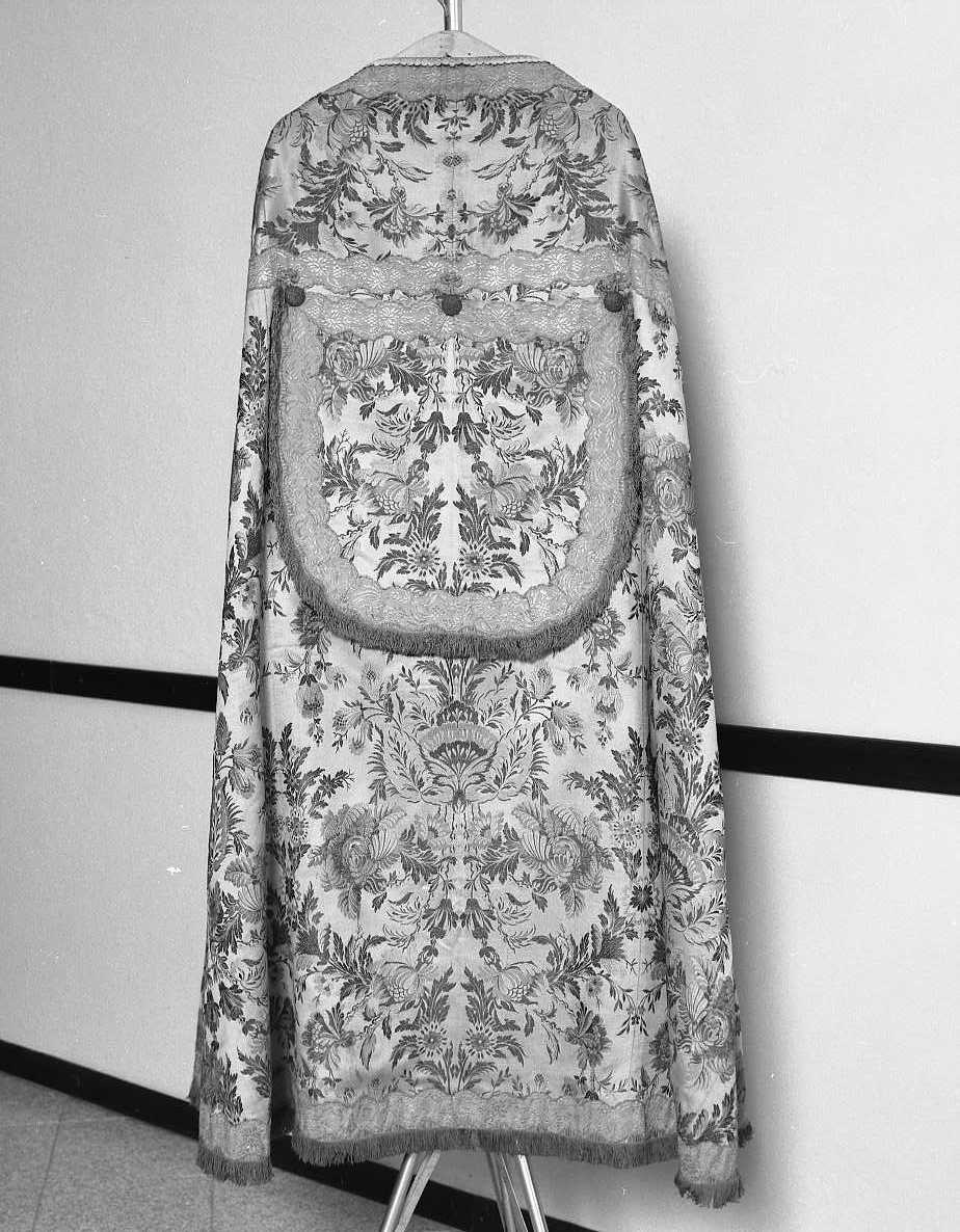 piviale - manifattura italiana (metà sec. XIX)