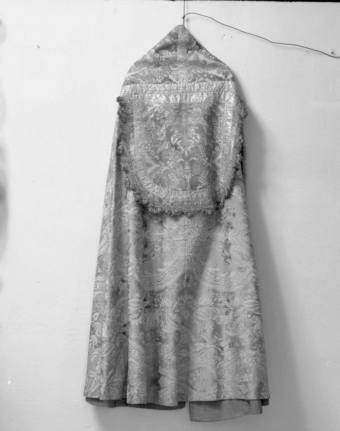 piviale - manifattura italiana (primo quarto sec. XVIII)