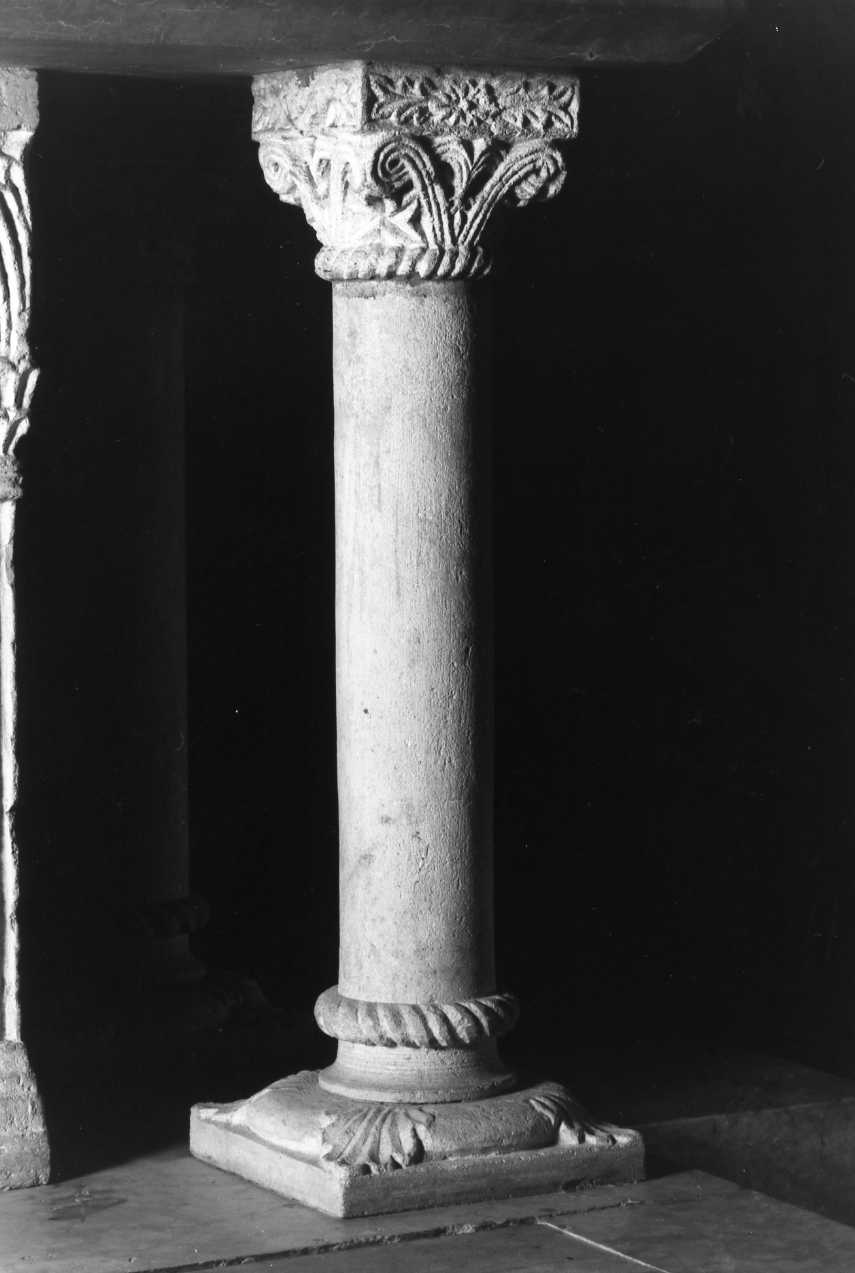 colonna - manifattura italiana (sec. XX)