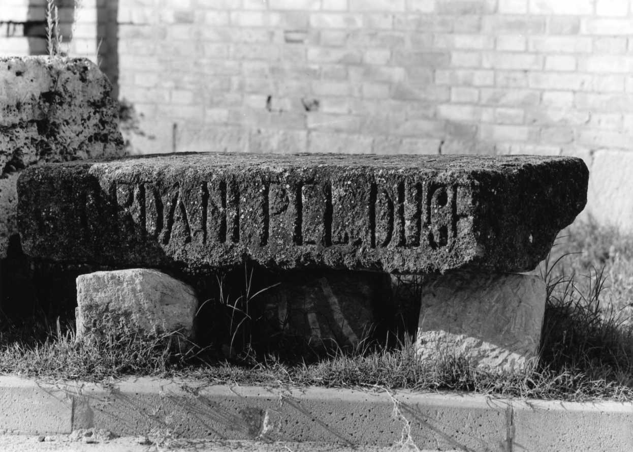 lastra, frammento - manifattura romagnola (?) (sec. XI)