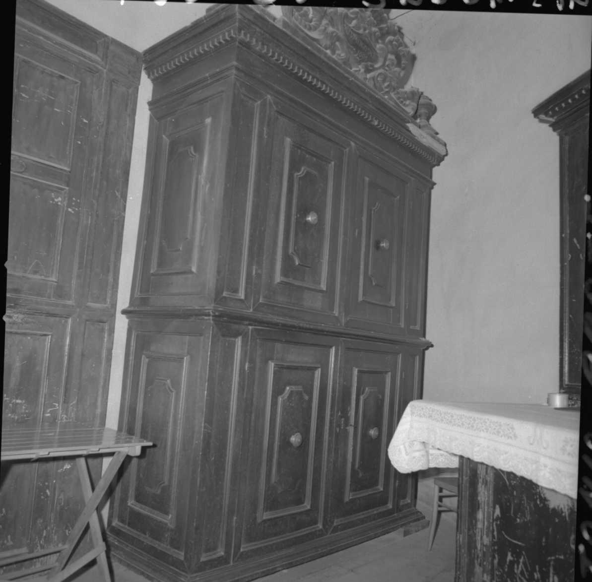 armadio da sacrestia - ambito romagnolo (inizio sec. XVII)