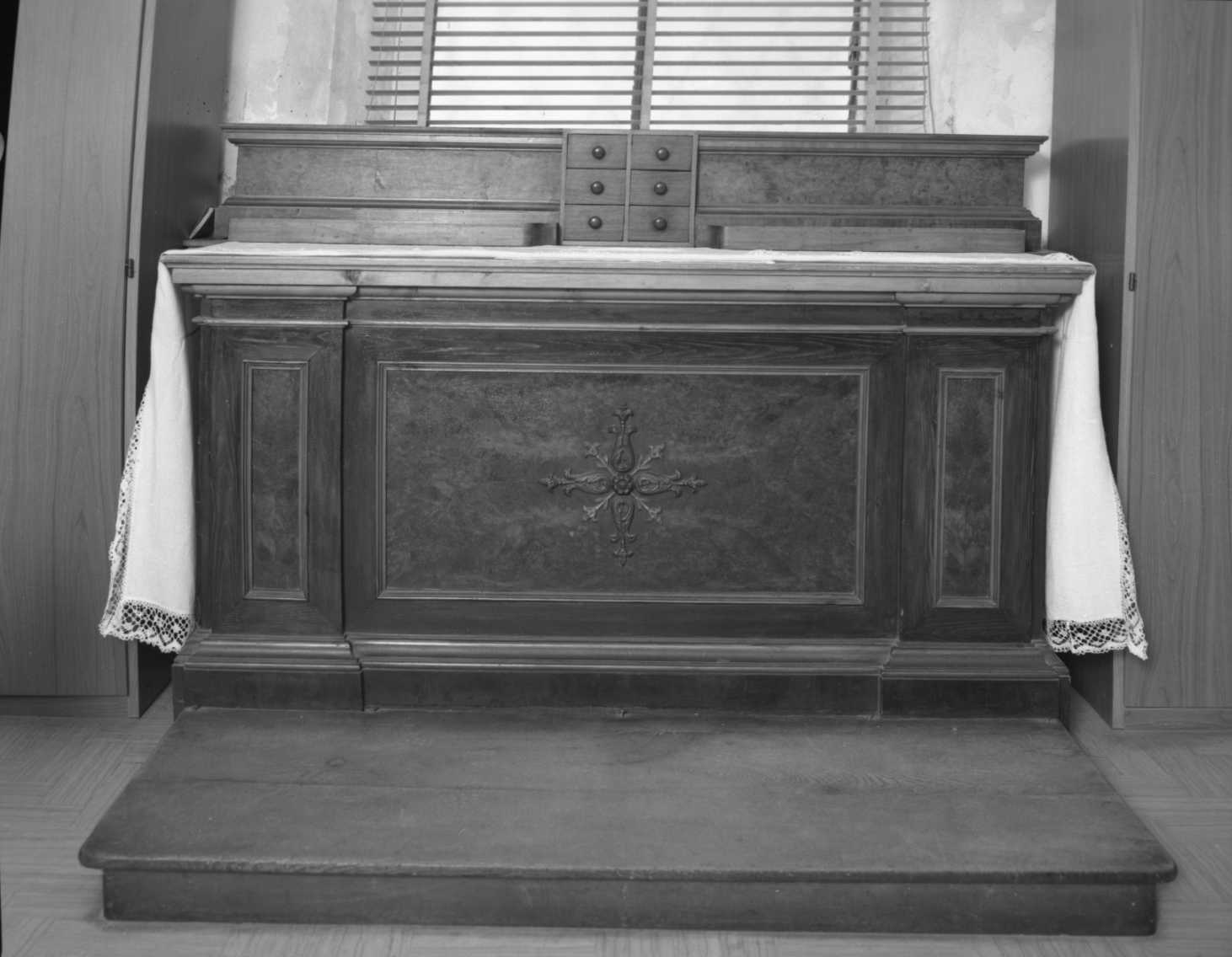 altare - ambito forlivese (ultimo quarto sec. XIX)