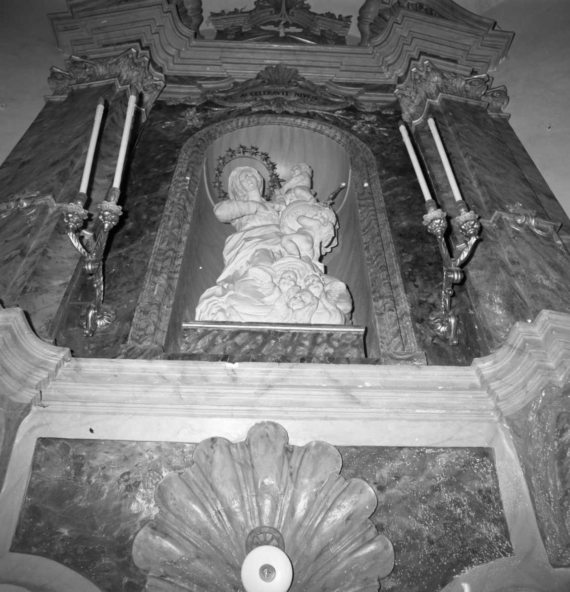 Madonna con Bambino (scultura) di Toschini Giovanni (sec. XVIII)