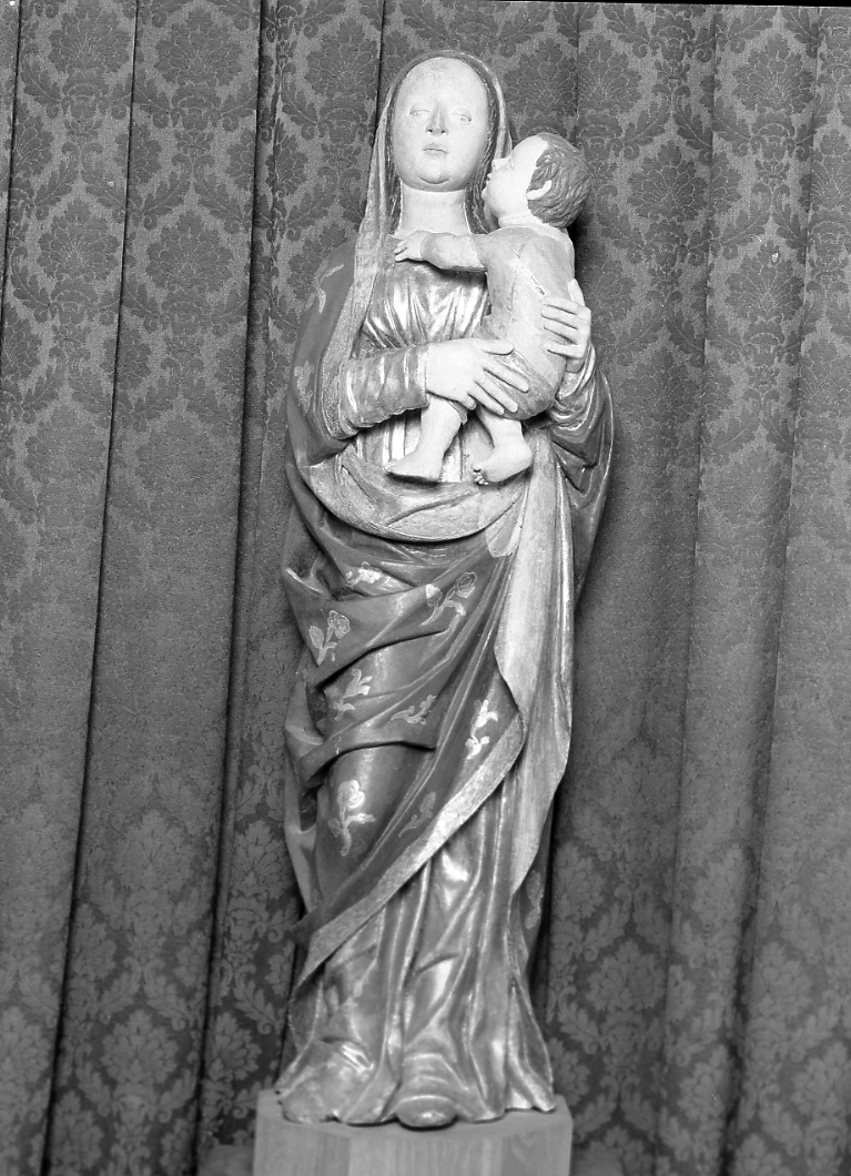 Madonna con Bambino (scultura) di Laurana Francesco (attribuito) (seconda metà sec. XV)