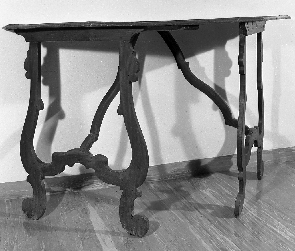 tavolo - manifattura bolognese (sec. XVIII)