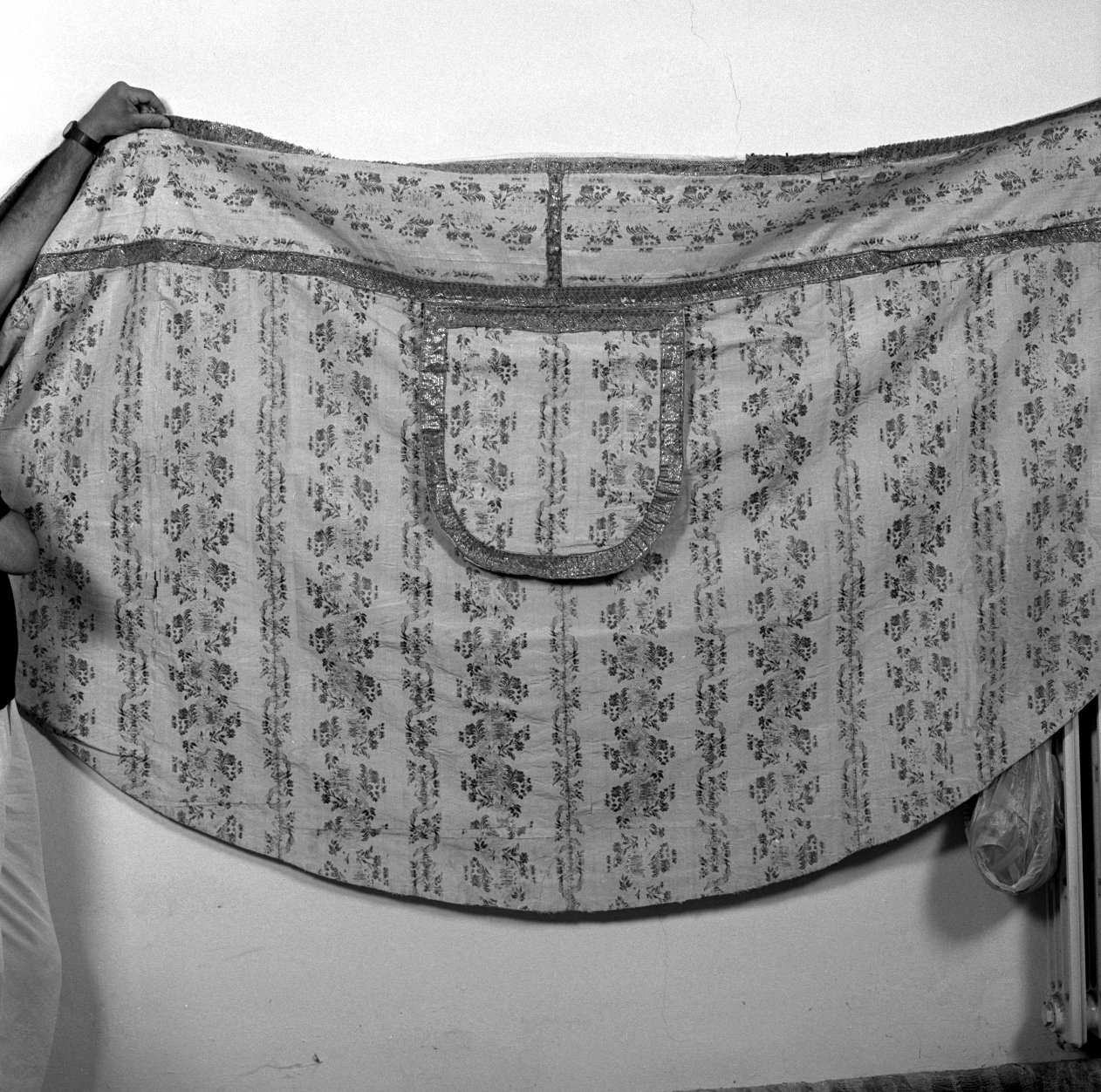 piviale - manifattura Italia settentrionale (fine/inizio secc. XVIII/ XIX)