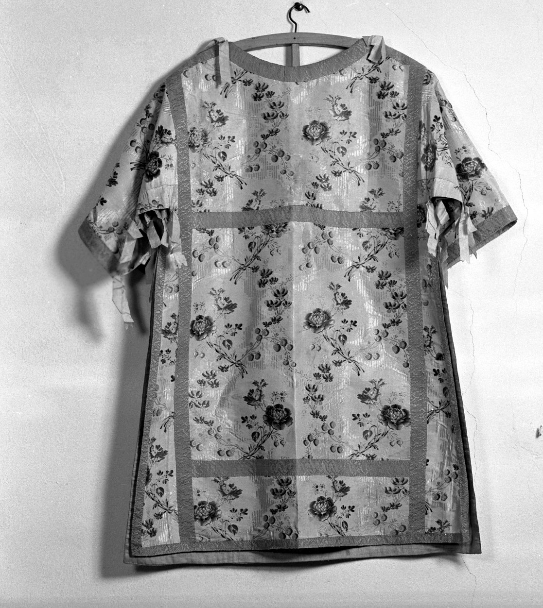 tunicella - manifattura Italia settentrionale (sec. XIX)