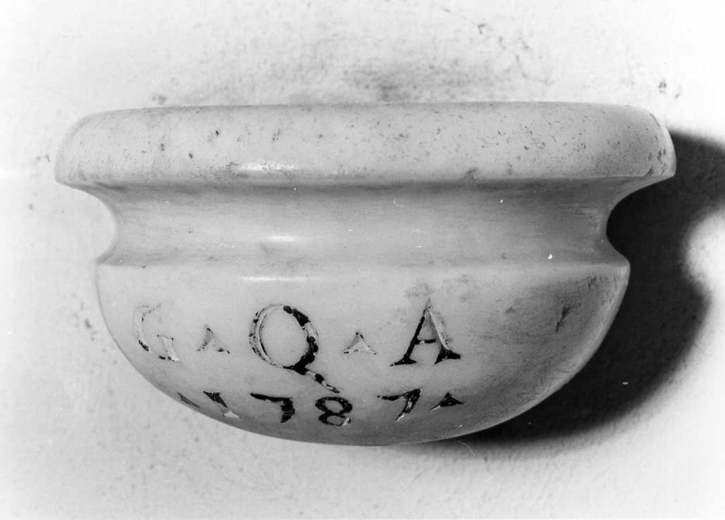 acquasantiera - produzione romagnola (sec. XVIII)