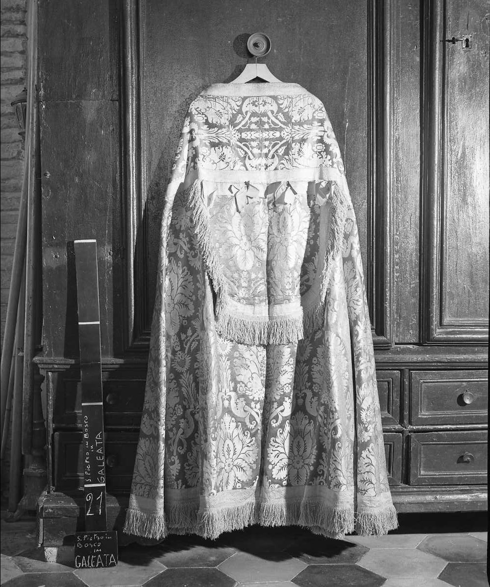 piviale - manifattura romagnola (sec. XVII)