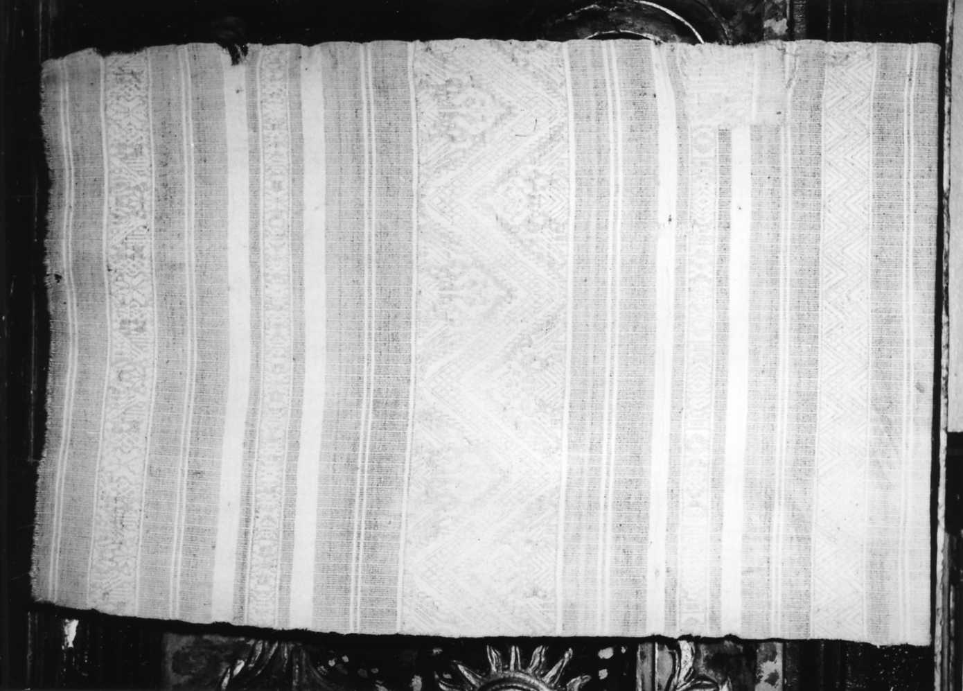 tovaglia - manifattura perugina (sec. XV)