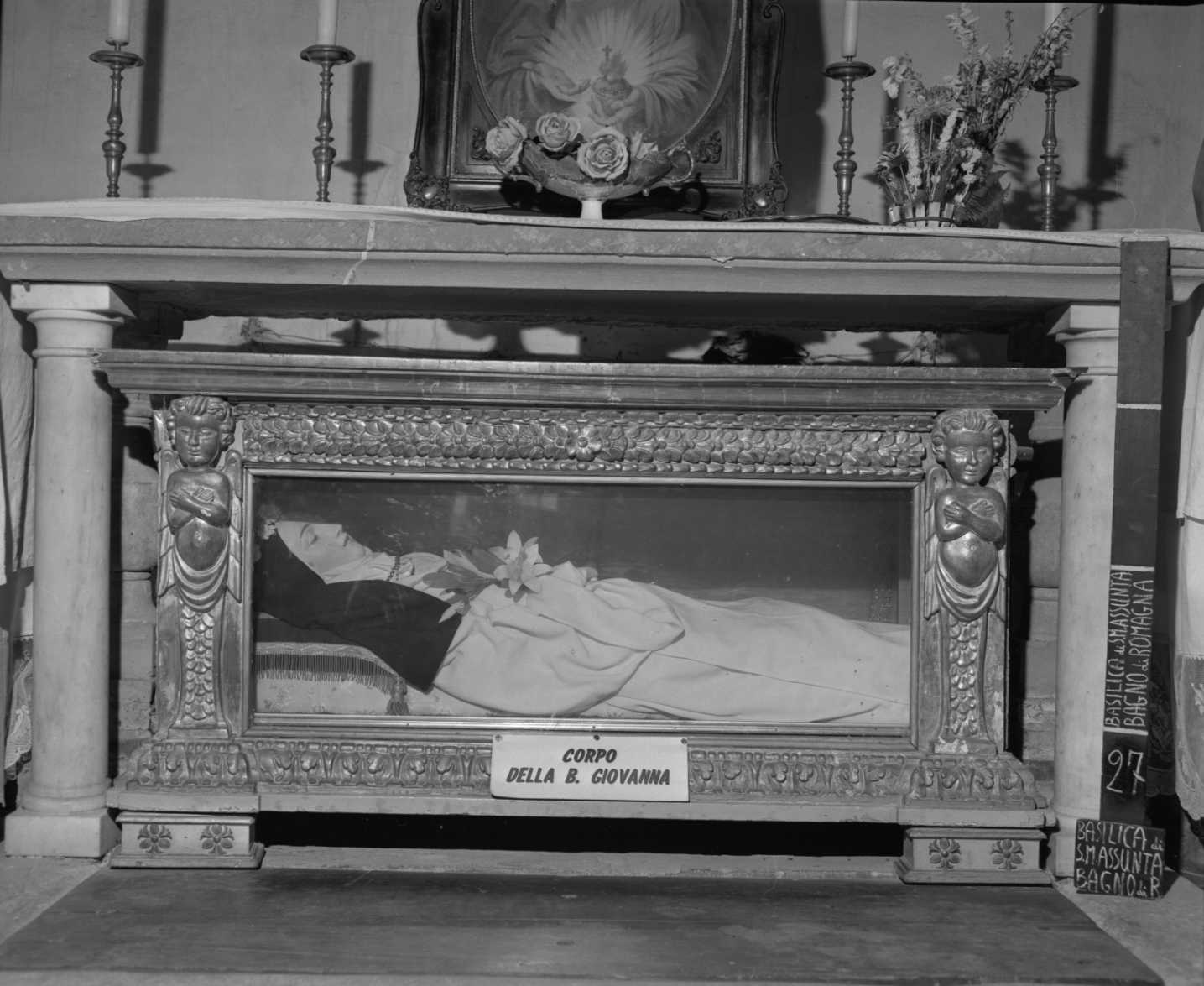 urna - ambito toscano (fine/inizio secc. XVI/ XVII)