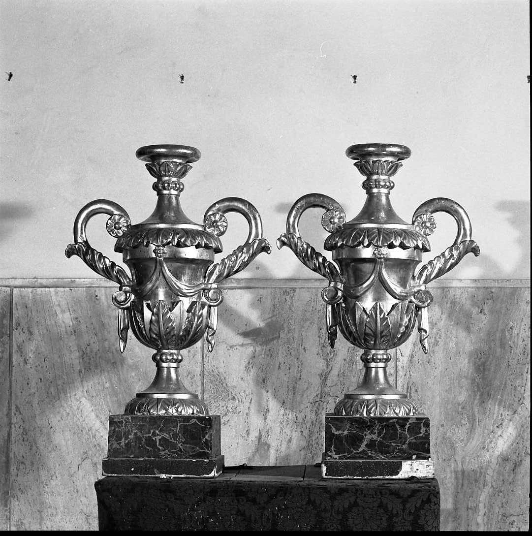 vaso d'altare per composizione floreale - bottega romagnola (metà sec. XIX)