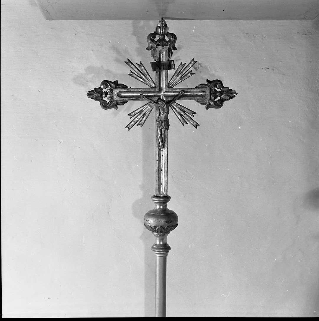 croce processionale - bottega romagnola (seconda metà sec. XVIII)