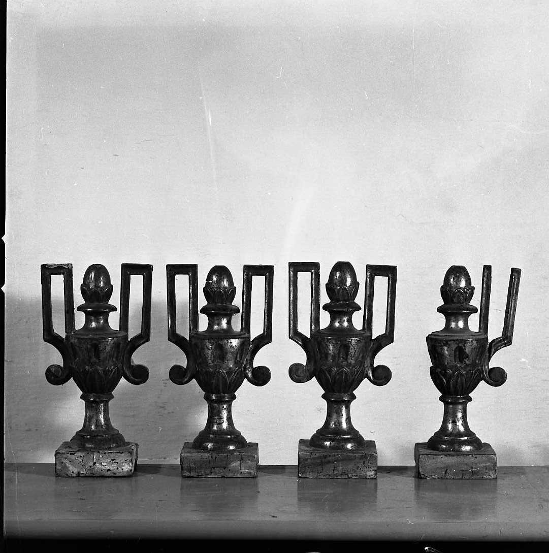 vaso d'altare per composizione floreale - bottega romagnola (inizio sec. XIX)