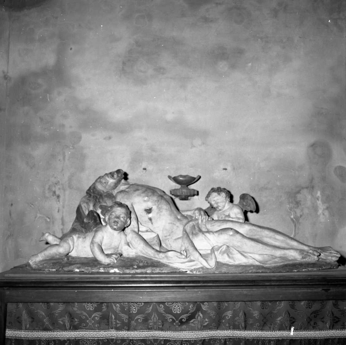Pietà (gruppo scultoreo, opera isolata) di Mazza Camillo (attribuito) (seconda metà sec. XVII)