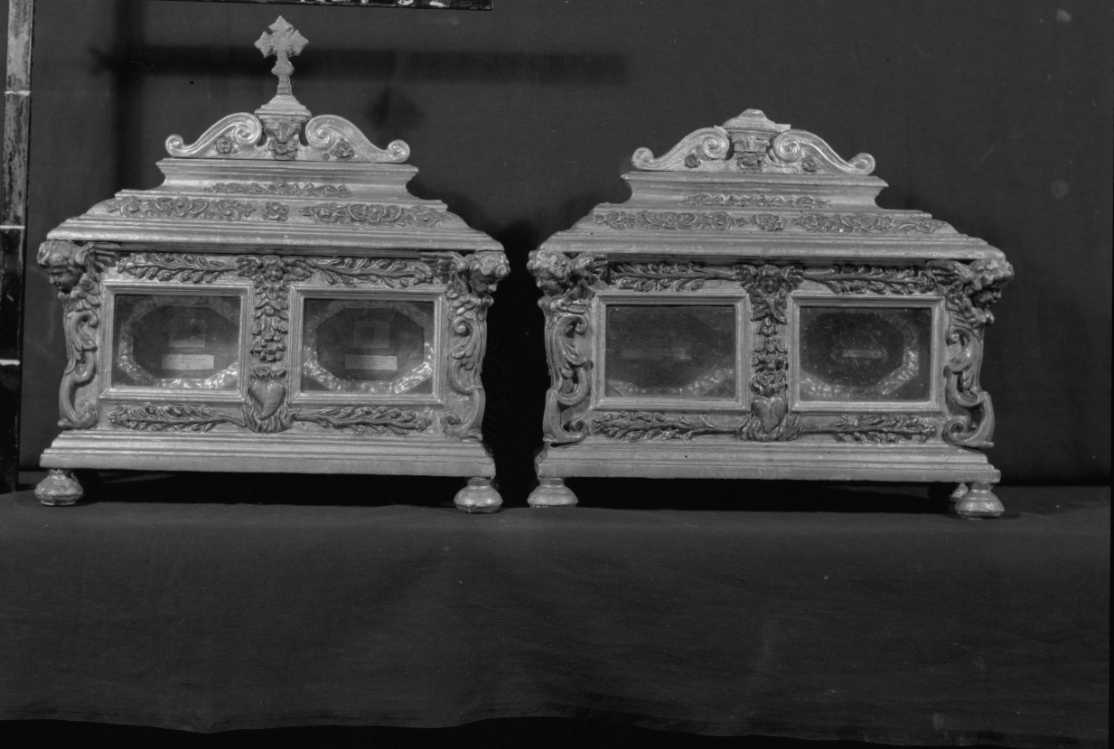 reliquiario a teca - a urna, coppia - ambito emiliano (seconda metà sec. XIX)