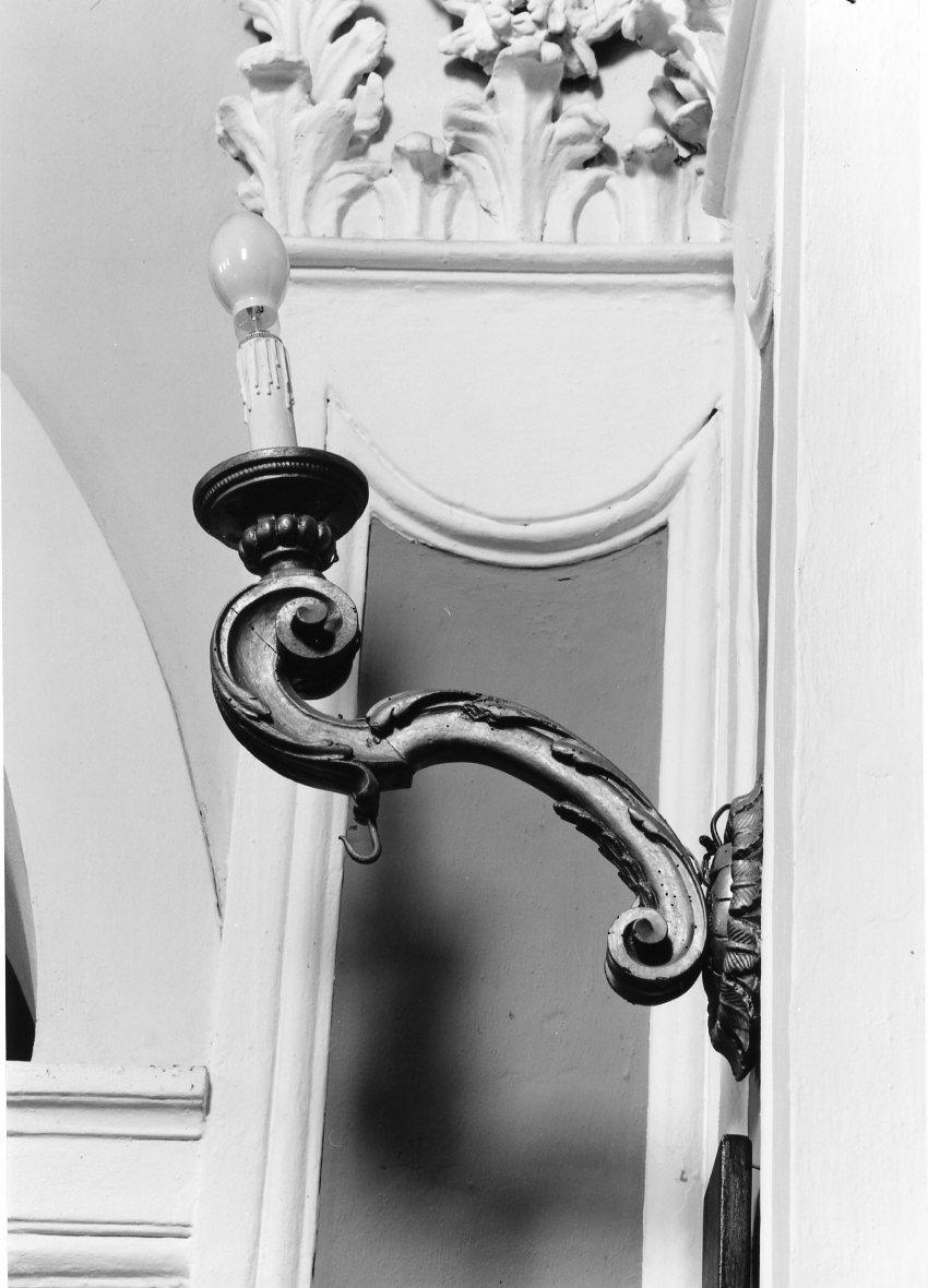 motivi decorativi vegetali (candeliere da parete, serie) - manifattura tosco-romagnola (seconda metà sec. XVIII)