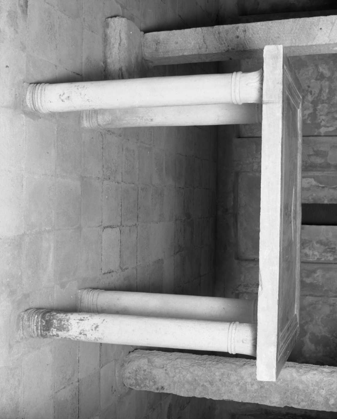 altare - a mensa - bottega bizantina (fine/inizio secc. VI/ VII)