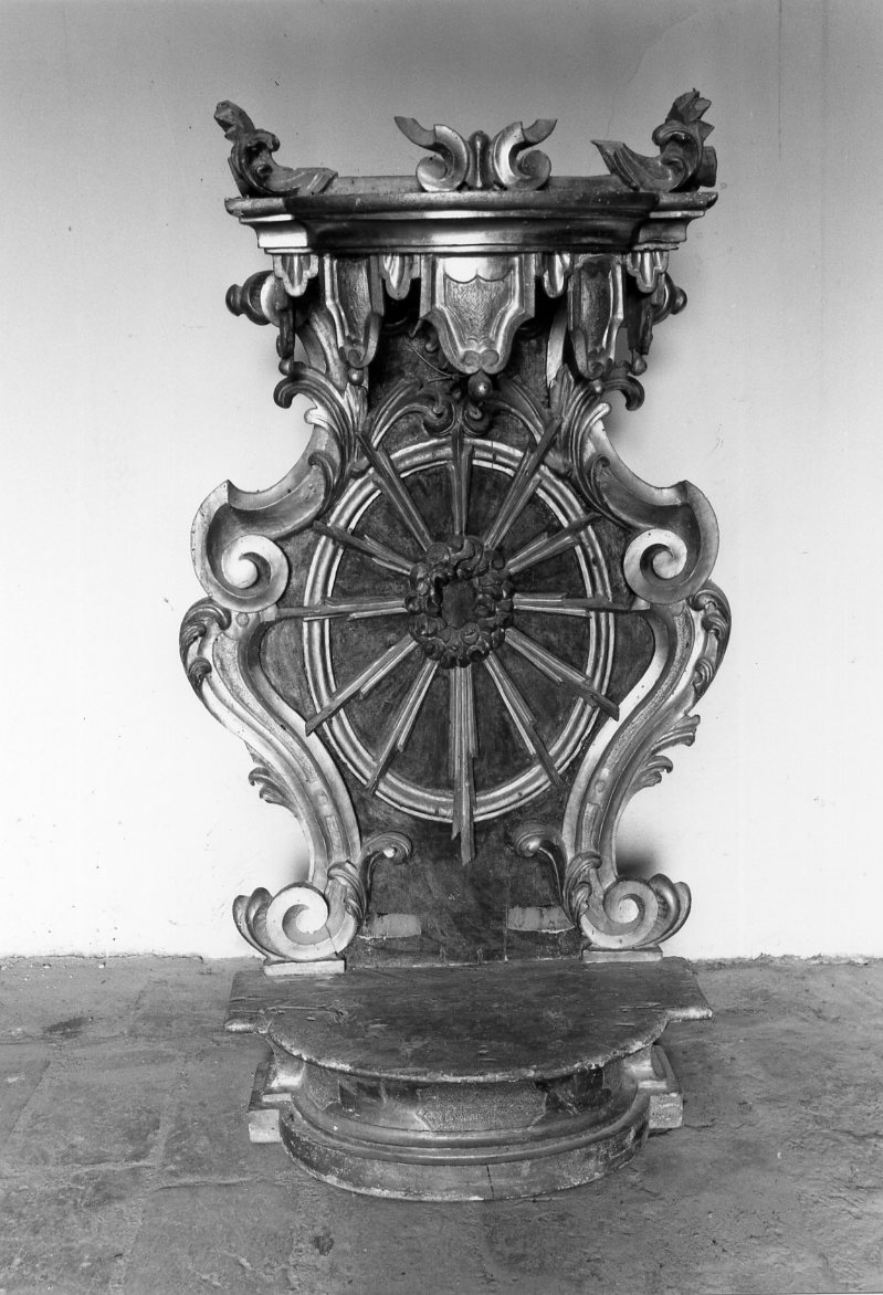 motivi decorativi vegetali e a volute (tronetto per esposizione eucaristica) - manifattura tosco-romagnola (seconda metà sec. XVIII)