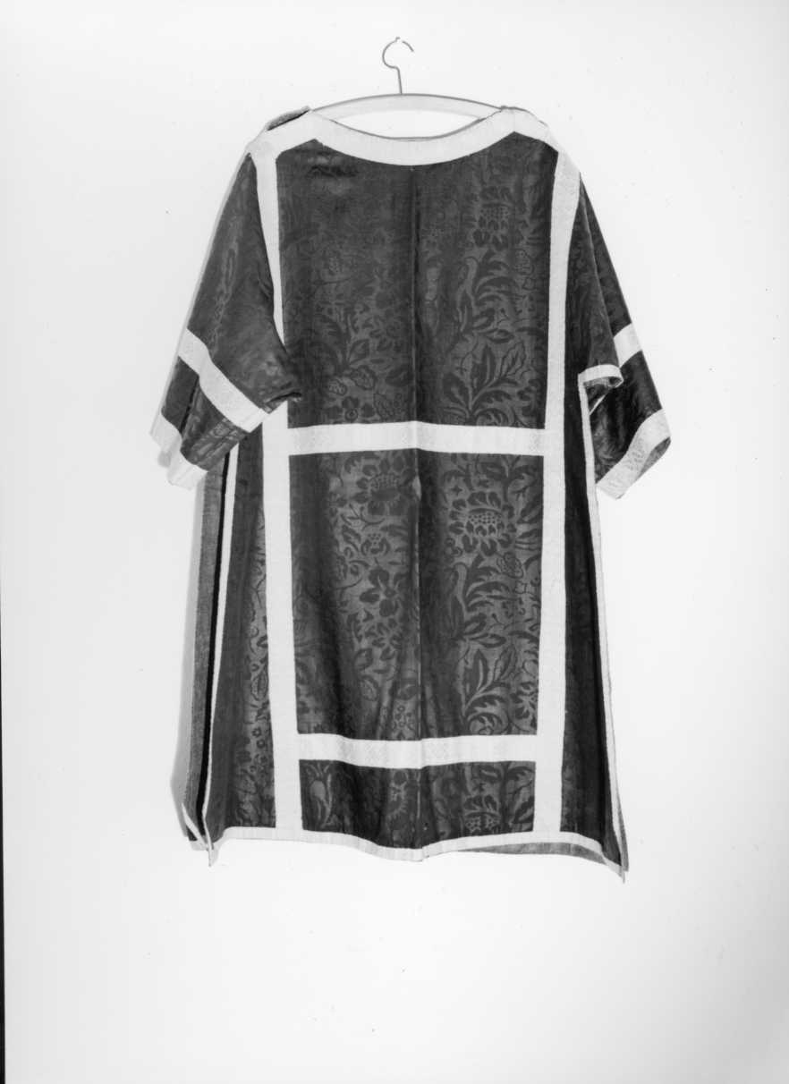 motivi decorativi floreali (tunicella) - manifattura romagnola (prima metà sec. XIX)