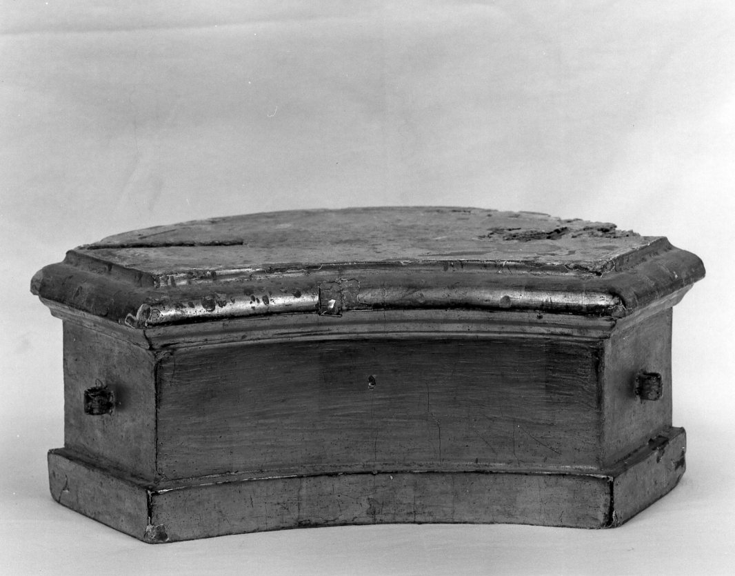 base - bottega romagnola (seconda metà sec. XVIII)