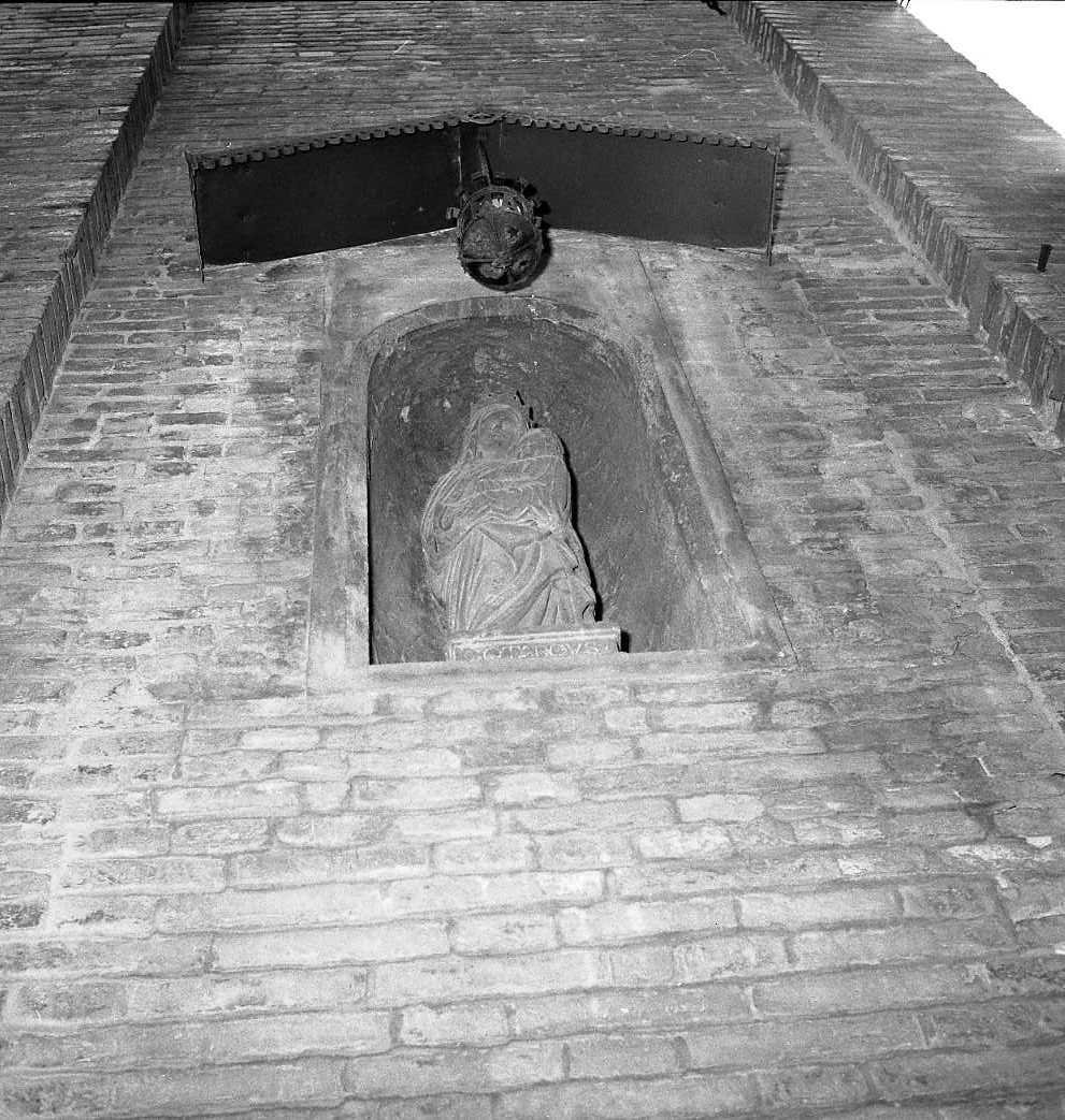 Madonna con Bambino (statua) di Gottardi Vincenzo (primo quarto sec. XVI)