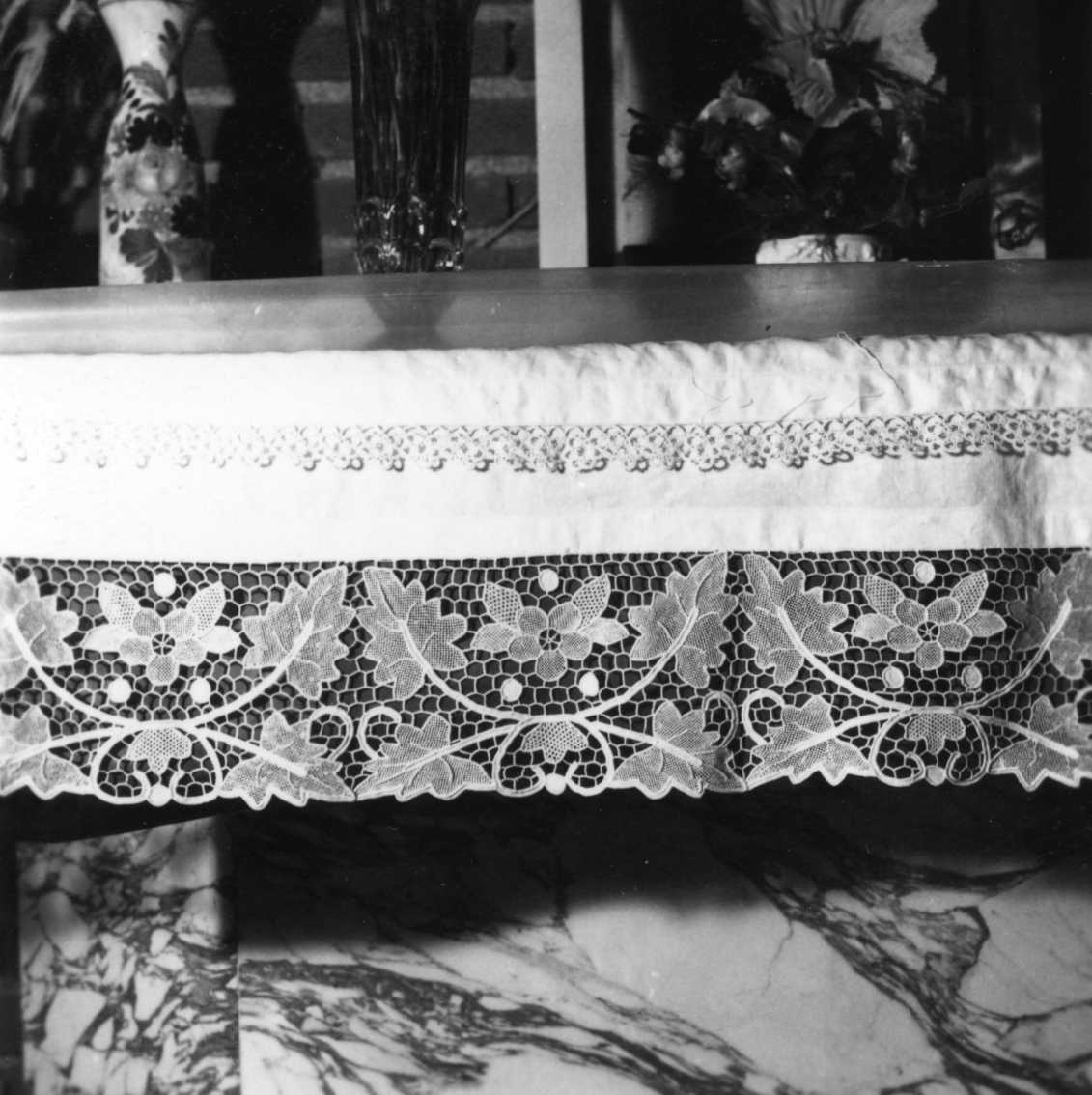 tovaglia d'altare - manifattura romagnola (inizio sec. XX)