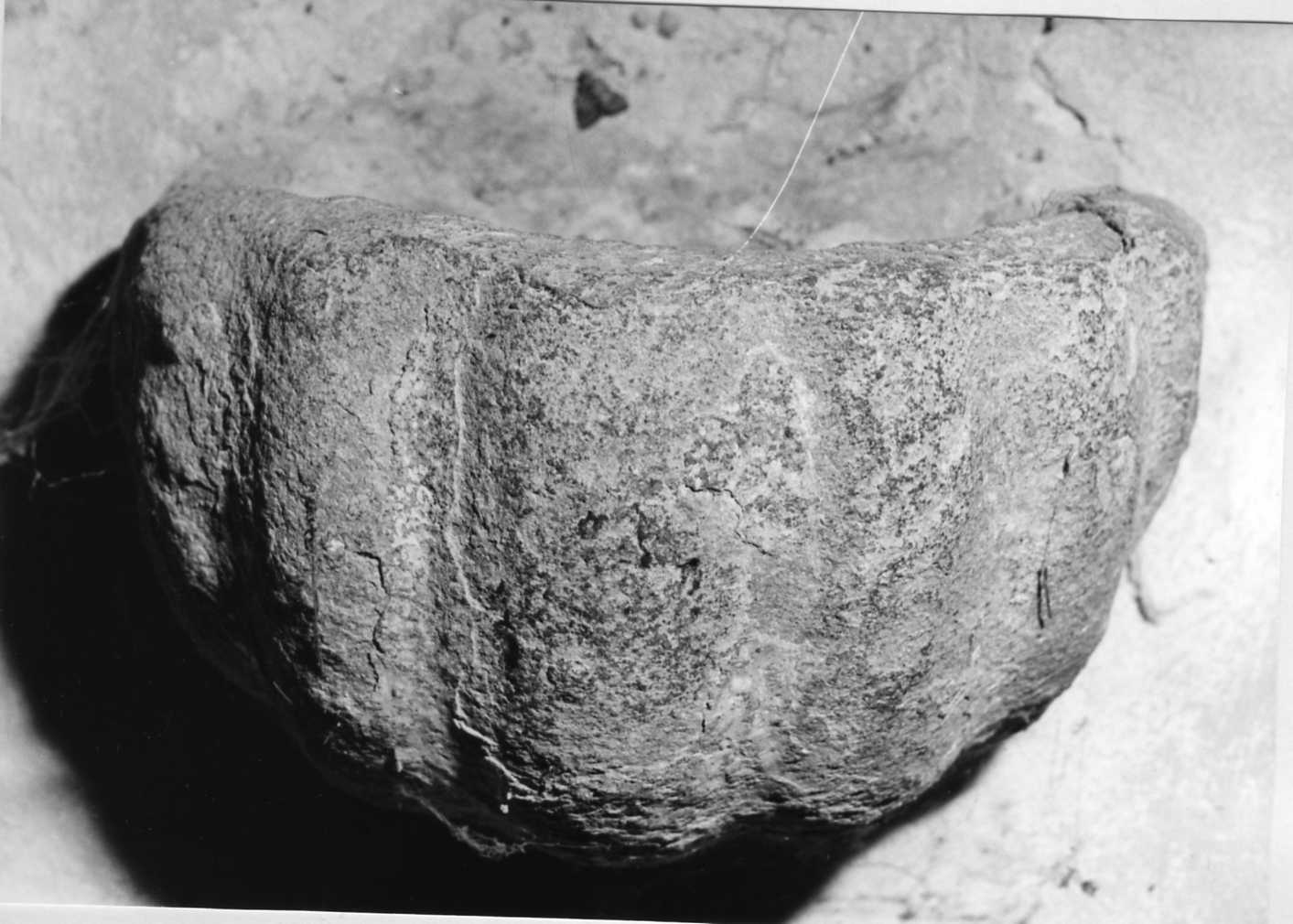 acquasantiera - bottega romagnola (secc. XVI/ XVII)