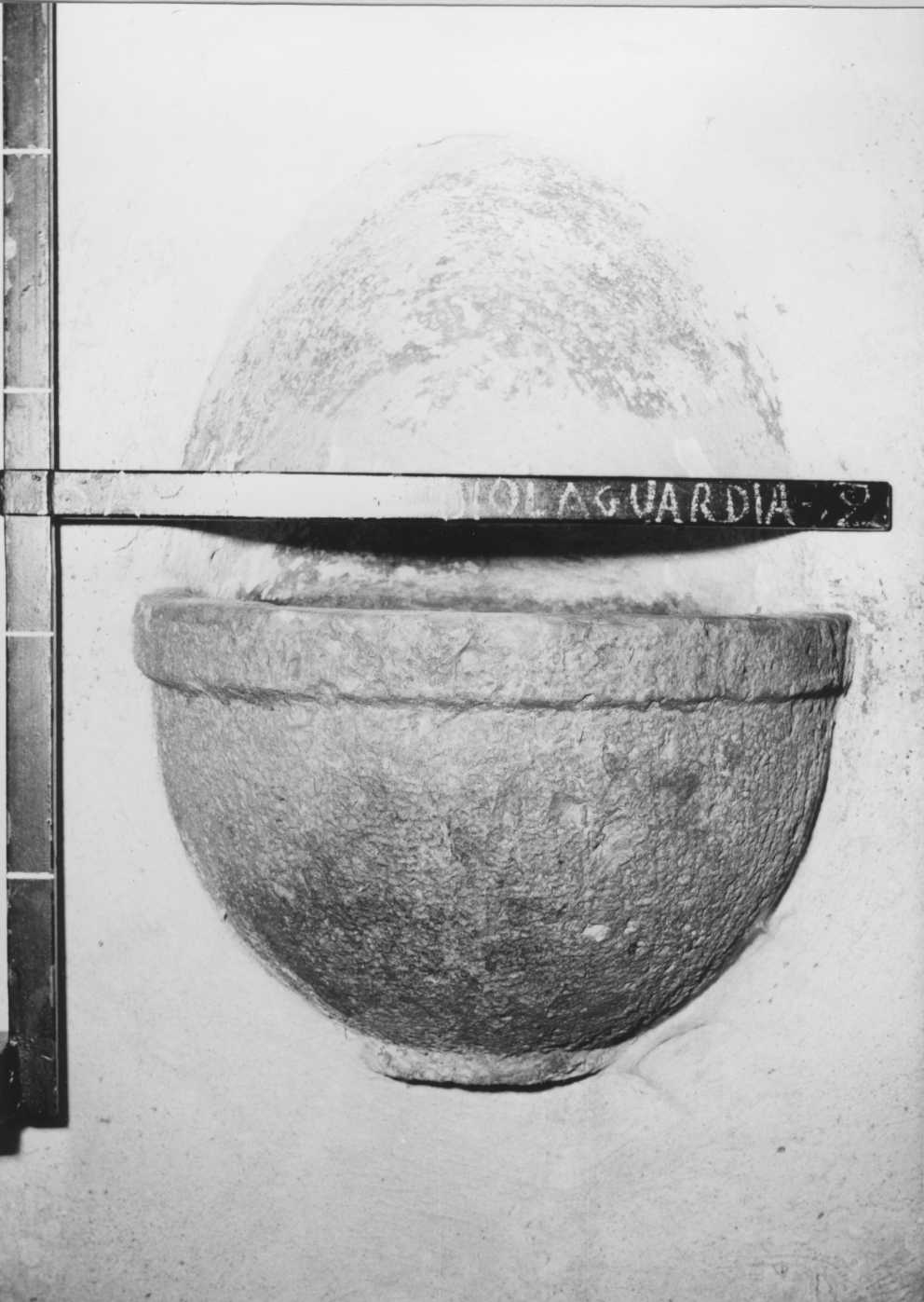 acquasantiera da parete - bottega romagnola (sec. XVIII)