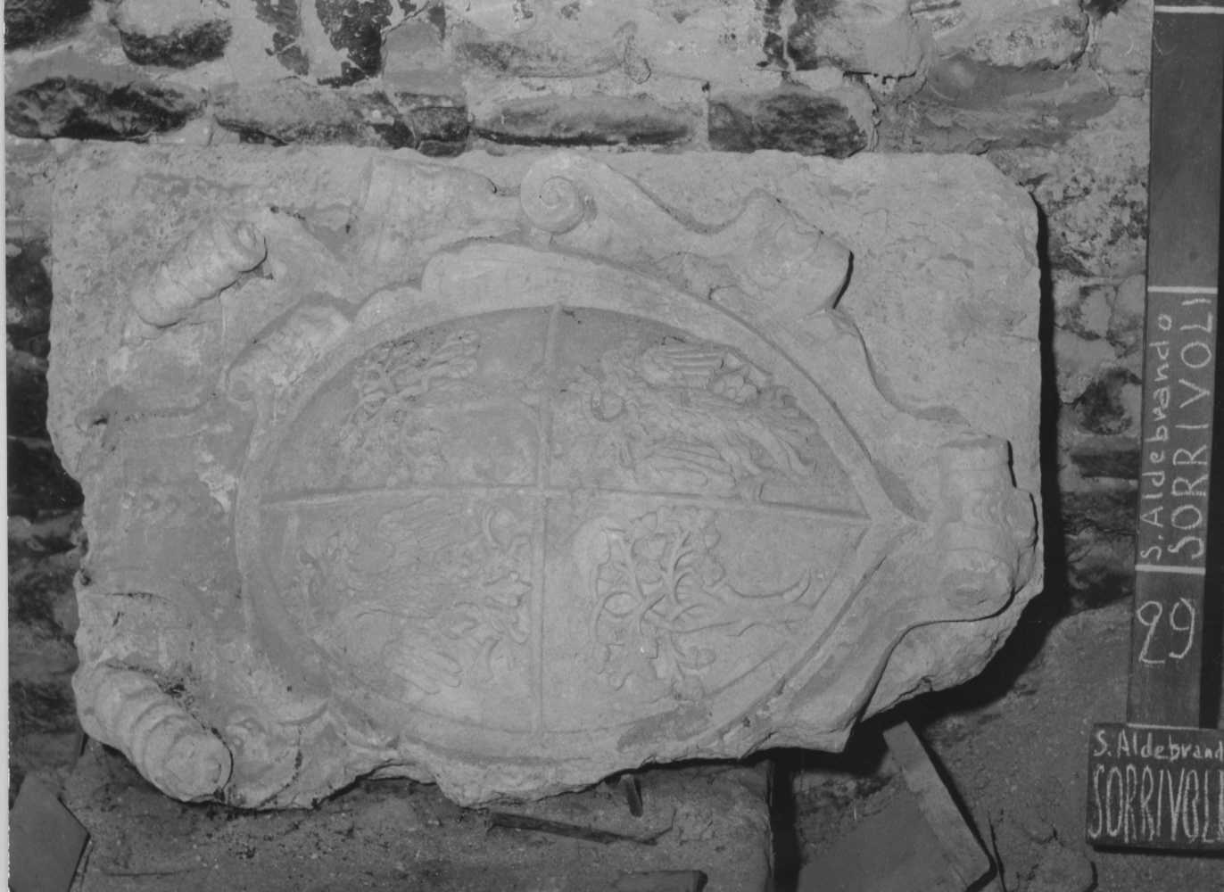 stemma (rilievo) - bottega romagnola (sec. XVI)