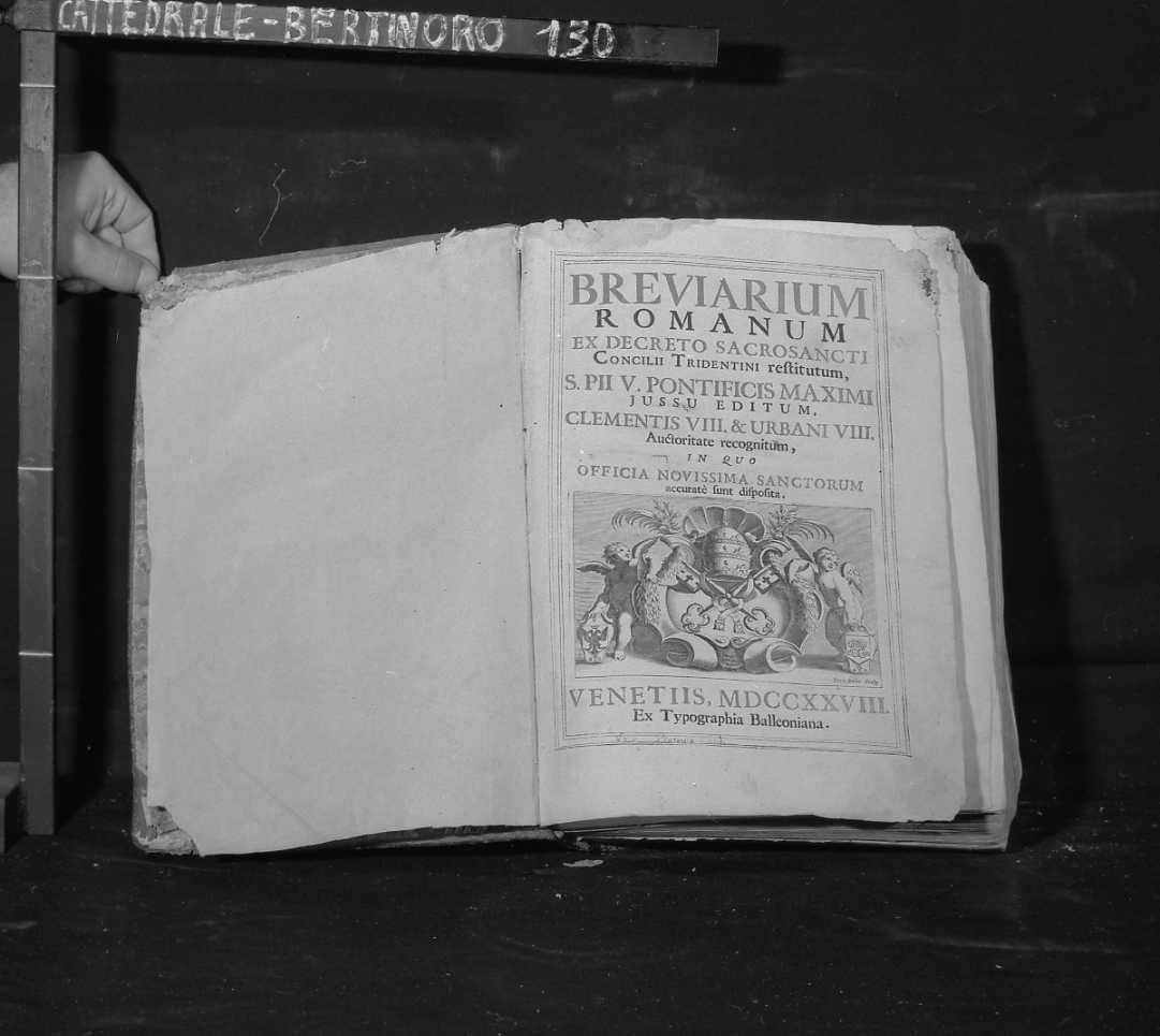 "Breviario Romano" (coperta di libro liturgico) - manifattura veneta (secondo quarto sec. XVIII)