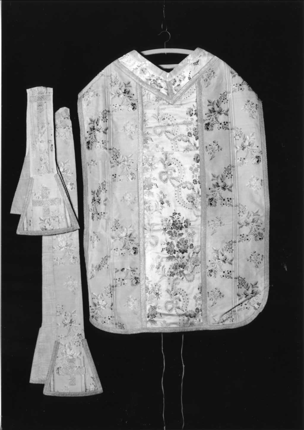 paramento liturgico, insieme - manifattura romagnola (prima metà sec. XIX)