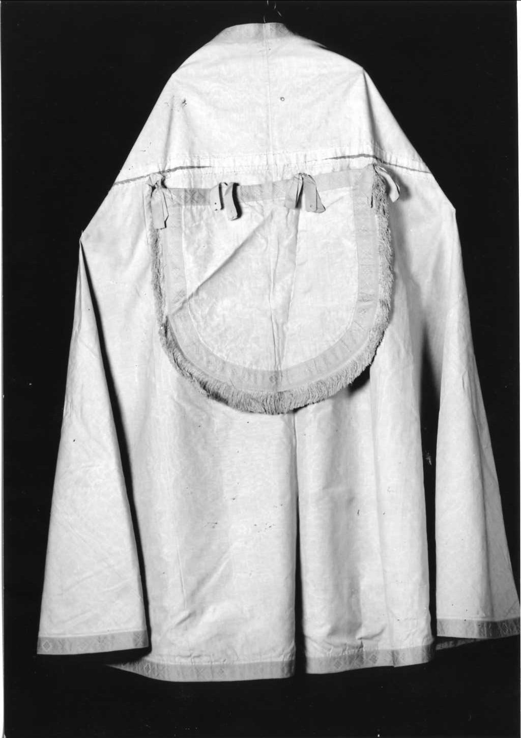 piviale - manifattura romagnola (primo quarto sec. XIX)