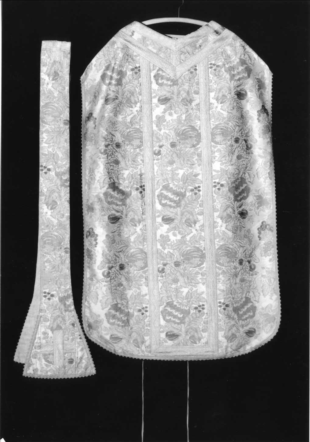 paramento liturgico, insieme - manifattura romagnola (fine/inizio secc. XIX/ XX)