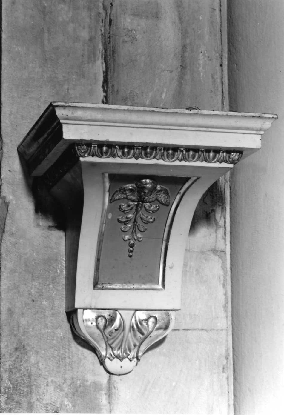 mensola, serie - bottega romagnola (sec. XVIII)