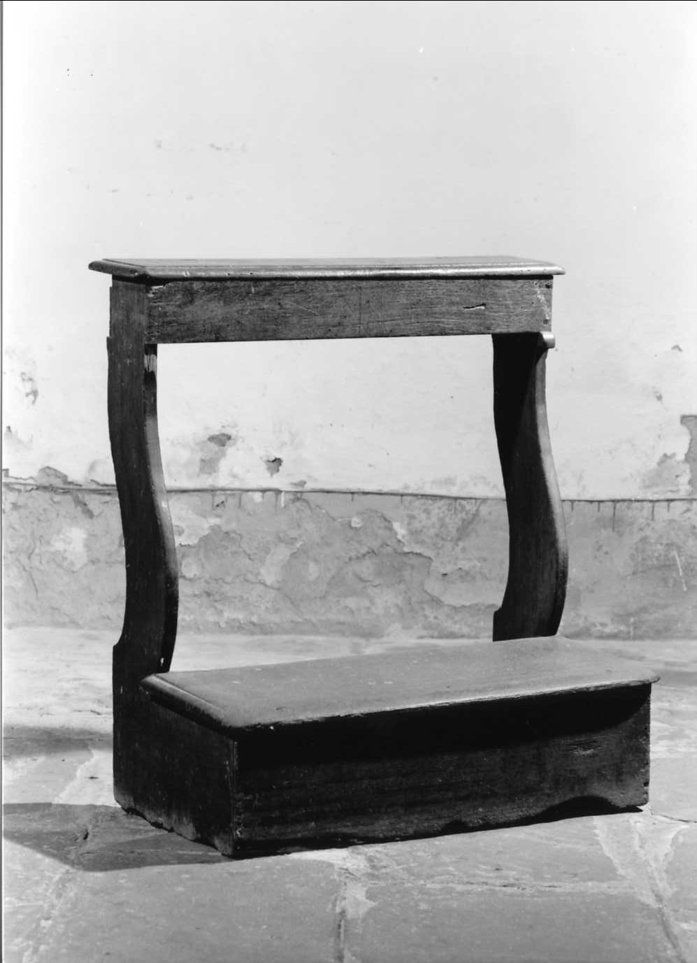 inginocchiatoio - bottega romagnola (sec. XVII)