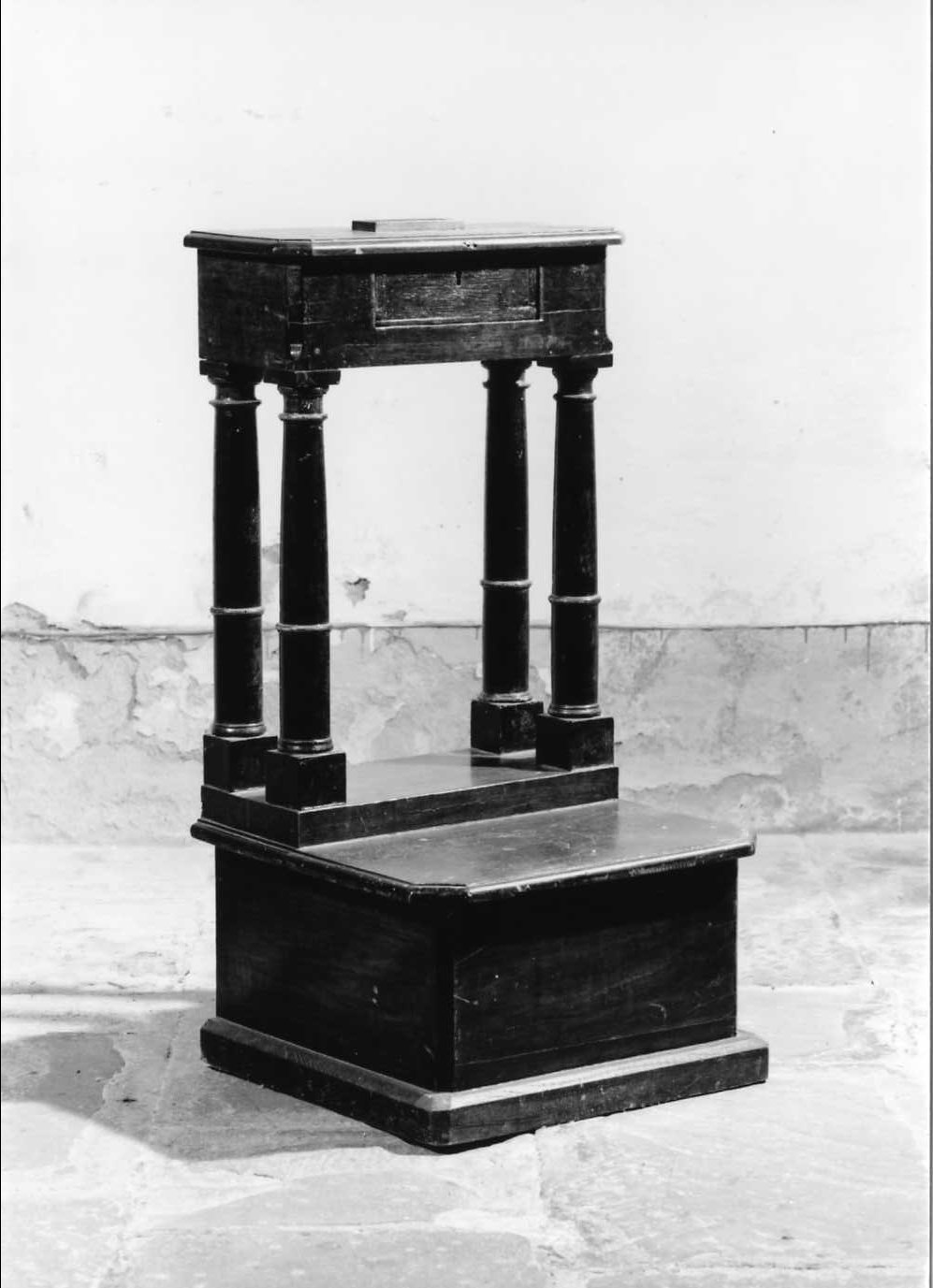 inginocchiatoio - bottega romagnola (inizio sec. XIX)