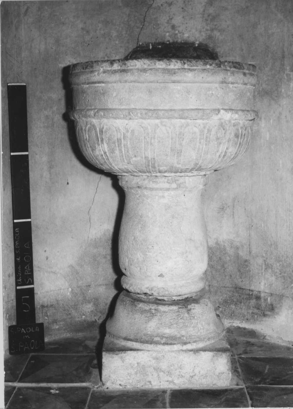 fonte battesimale - a fusto - bottega romagnola (sec. XVIII)