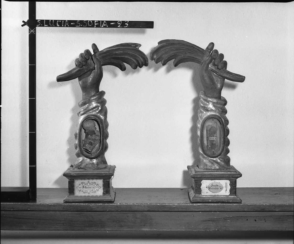 reliquiario antropomorfo - a braccio, coppia - bottega Italia centrale (sec. XVII)