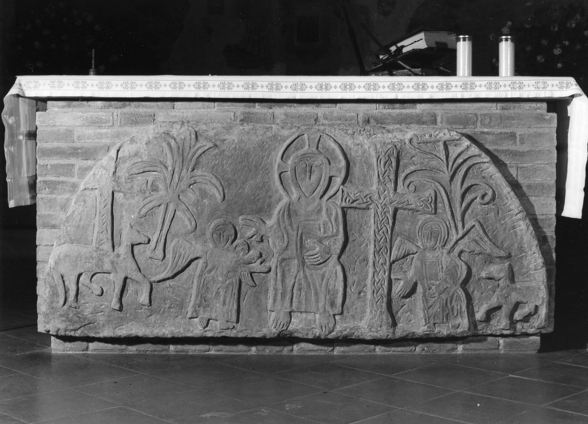 Cristo benedicente e angeli (paliotto) - bottega romagnola (seconda metà sec. VIII)