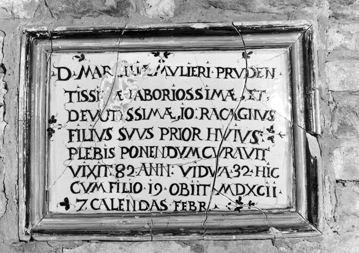 lapide tombale - bottega faentina (sec. XVI)