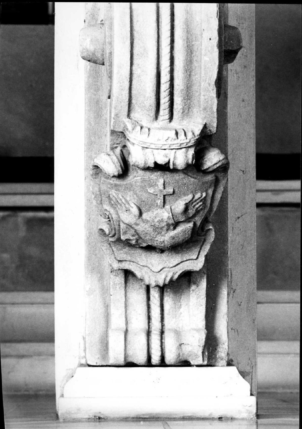 mensola architettonica, frammento - ambito toscano (prima metà sec. XVII)